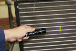 UV LED Leak Detection Flashlight