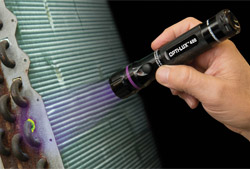 Spectronics Corp.: Leak Detection Flashlight