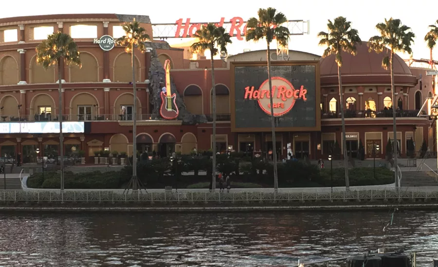 Whalen Rocks Out at AHR Expo