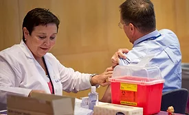 An executive order would require federal prime contractors and subcontractors to permit workers employed on covered federal contracts and subcontracts of $2,000 or more to accrue one hour of paid sick leave for every 30 hours worked.