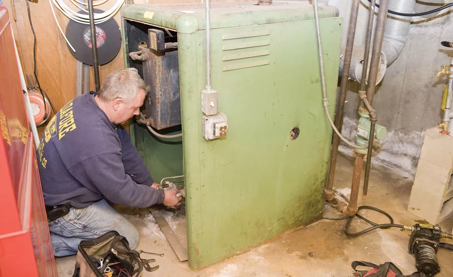 Contractors will be happy to see both heating oil and natural gas prices dropping throughout 2016, no matter the age of the furnace they may be servicing.