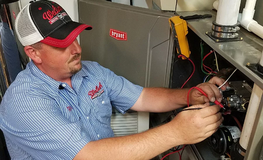 Rich Batchelder, a service technician