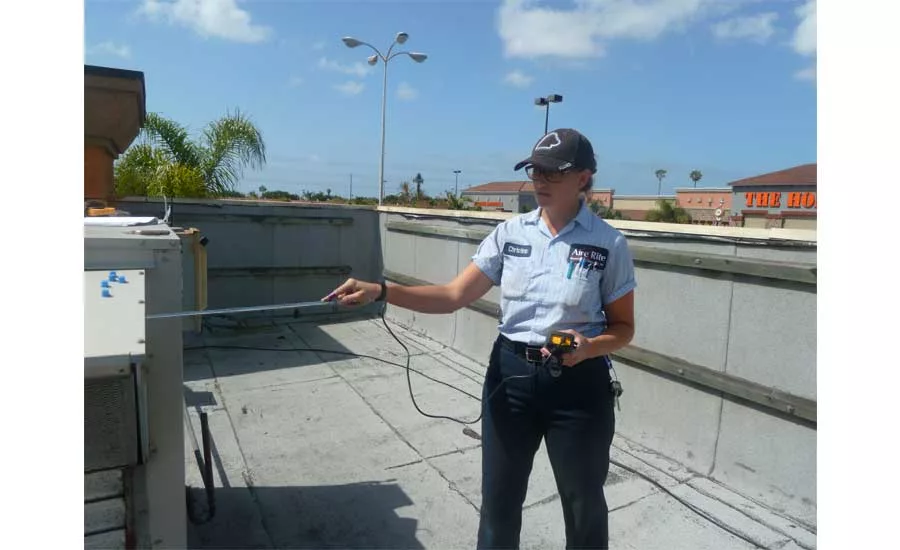 Economizer airflow and temperature measurements.
