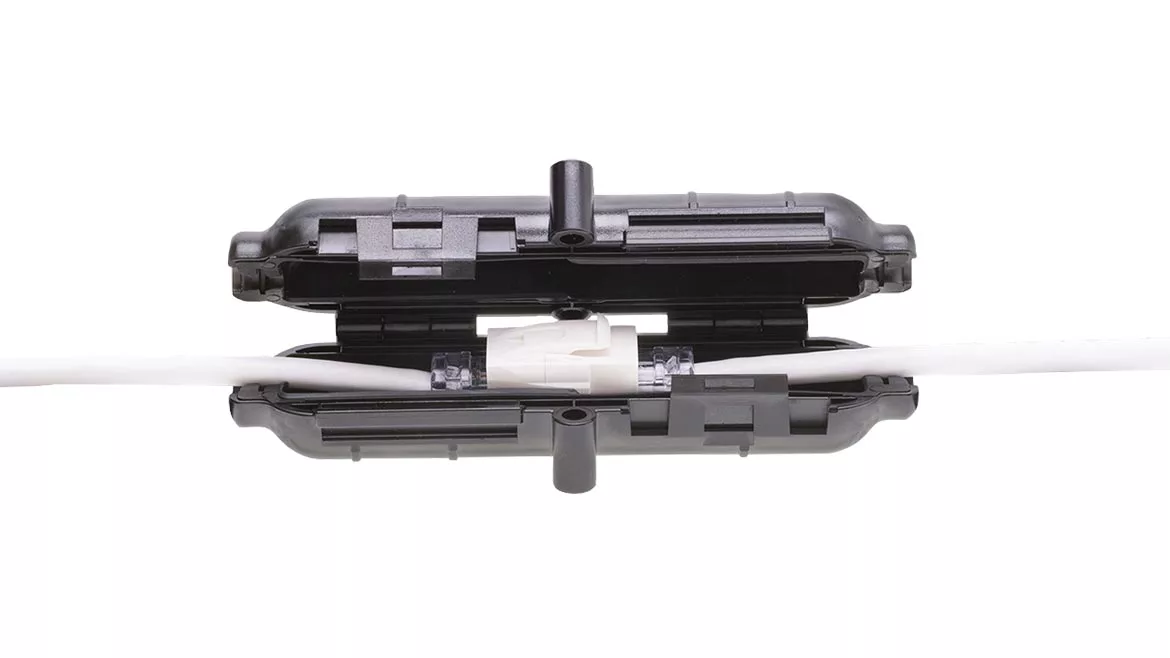 FS-Platinum-Tools-weatherproof-RJ45.jpg