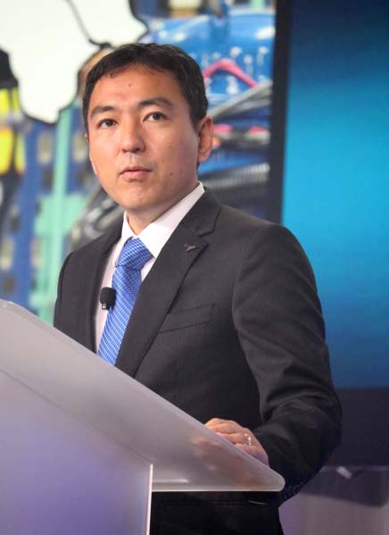 Yu Nishiwaki.