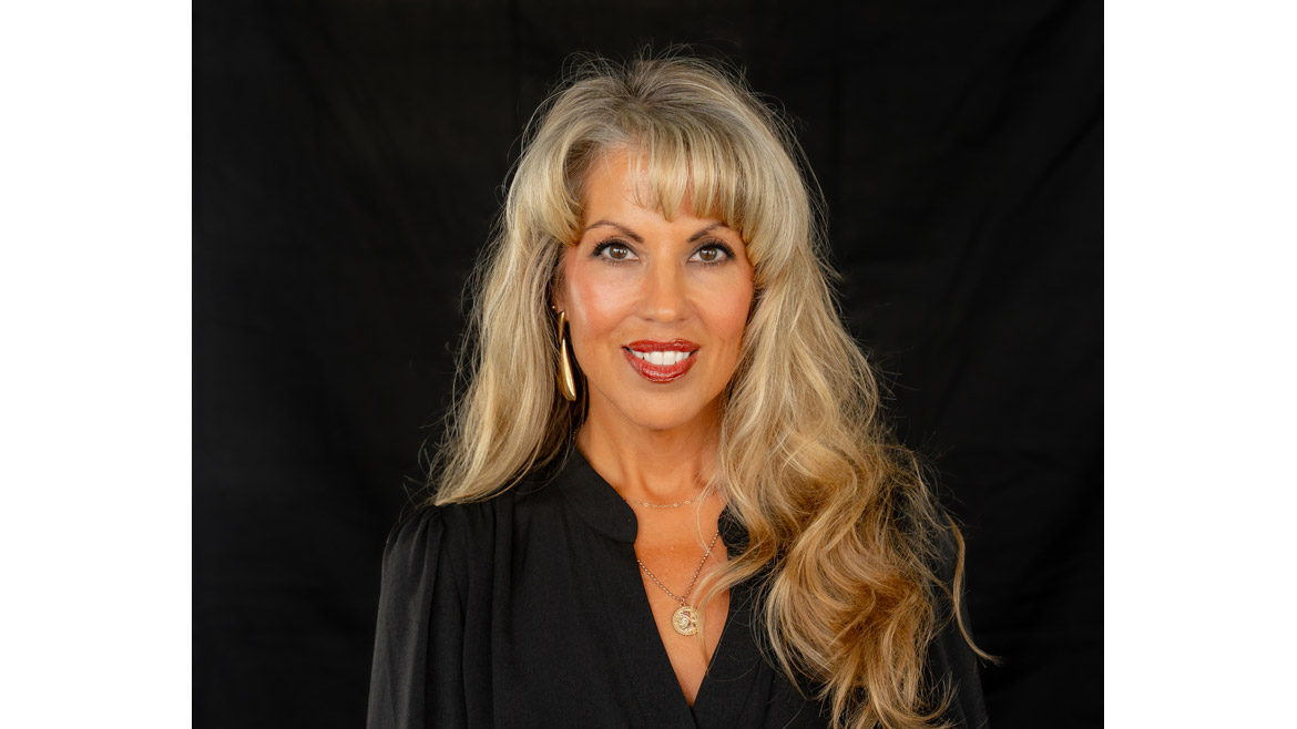 Holly Beck