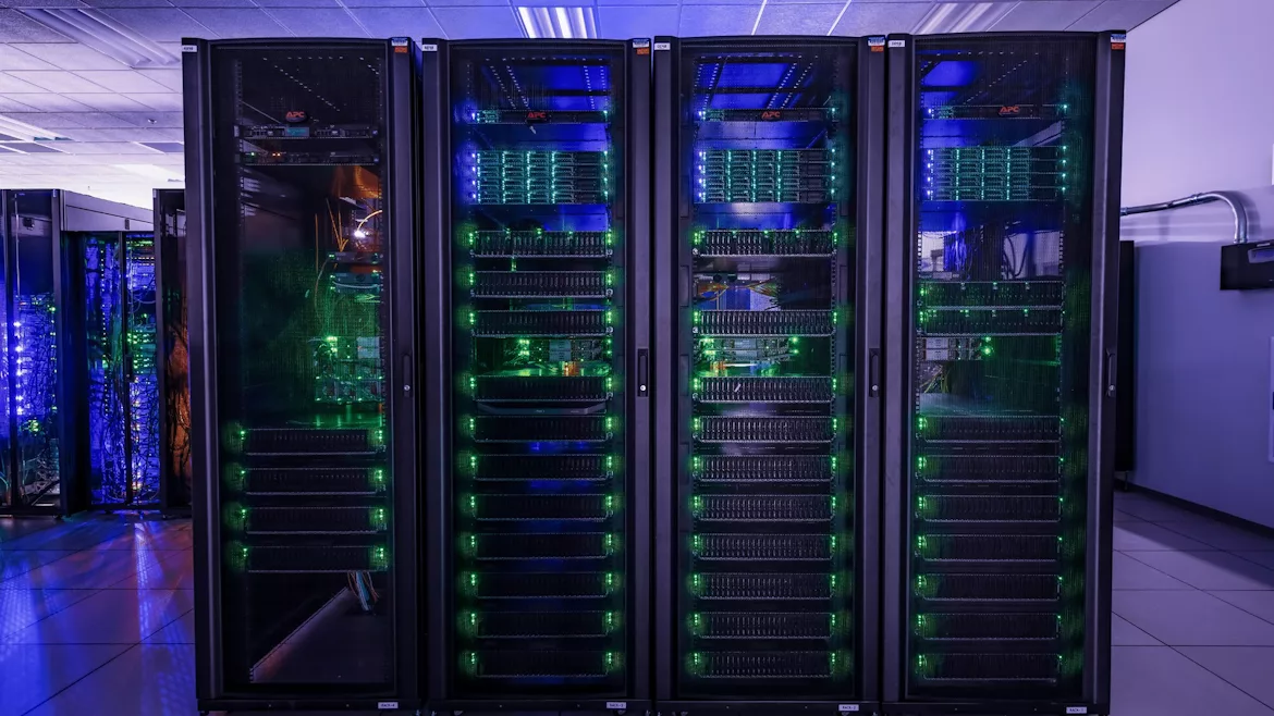 Data Center Courtesy of the National Center for Supercomputing Applications