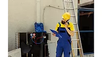 HVAC-contractor-communication.jpg