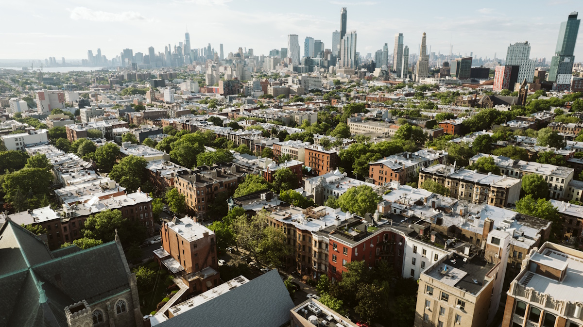DECARBONIZING HOMES