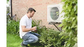 heat-pump-technician.jpg