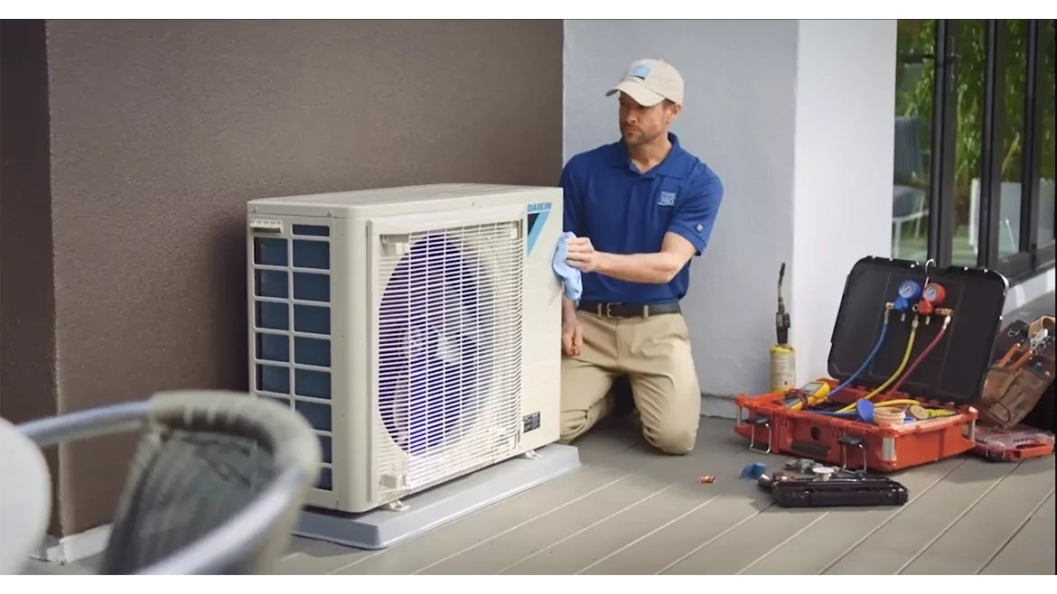 Daikin-ODU-Heat-Pump---tech-install.png