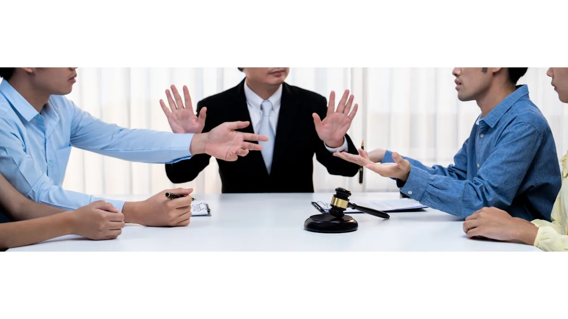 Lawyer-dispute.jpg