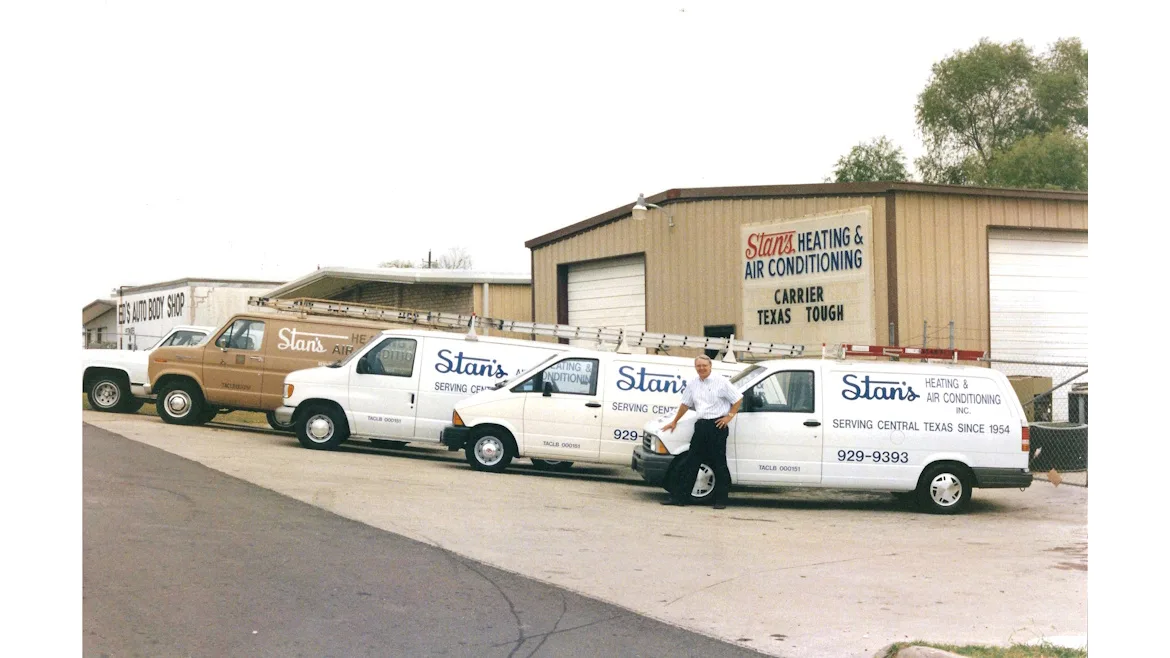 Stans-shop-and-trucks-1990s.jpg