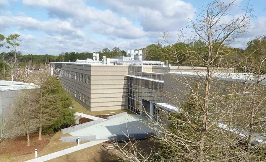 University's Marine Science Lab Finds Energy Savings with Variable-speed Chiller Plant