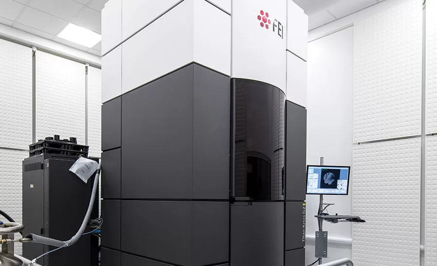 FIGURE 1. FEI electron microscope room