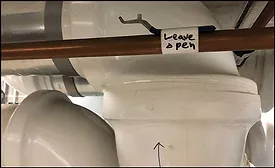 Manual drain valve